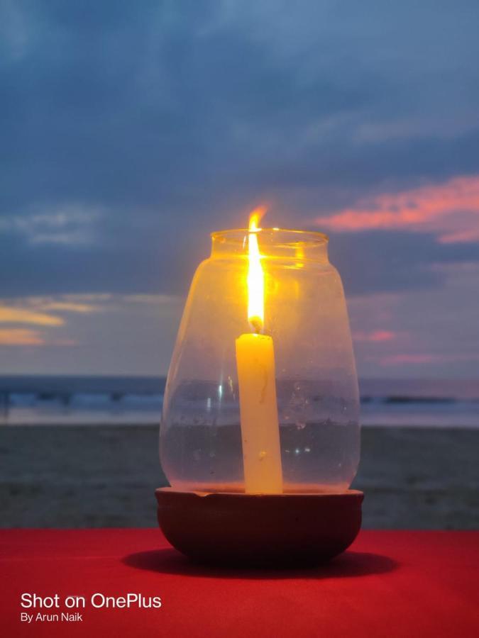 Happy Shack Beach And Wooden Huts โคลวา ภายนอก รูปภาพ